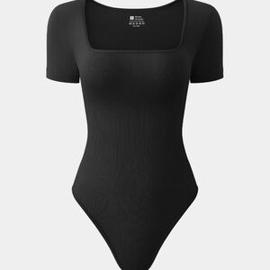 OQQ black ribbed square neck short sleeve bodysuit S